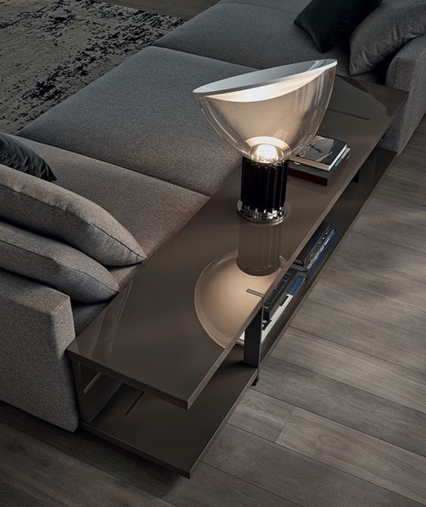 Flos Taccia