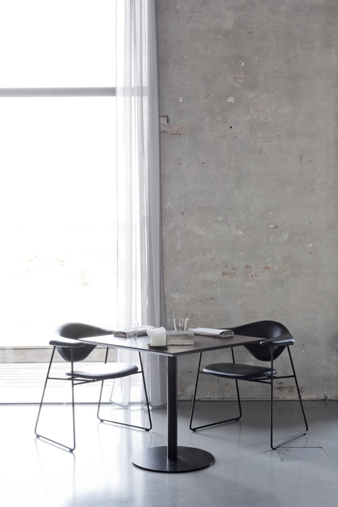 Gubi Masculo dining chair
