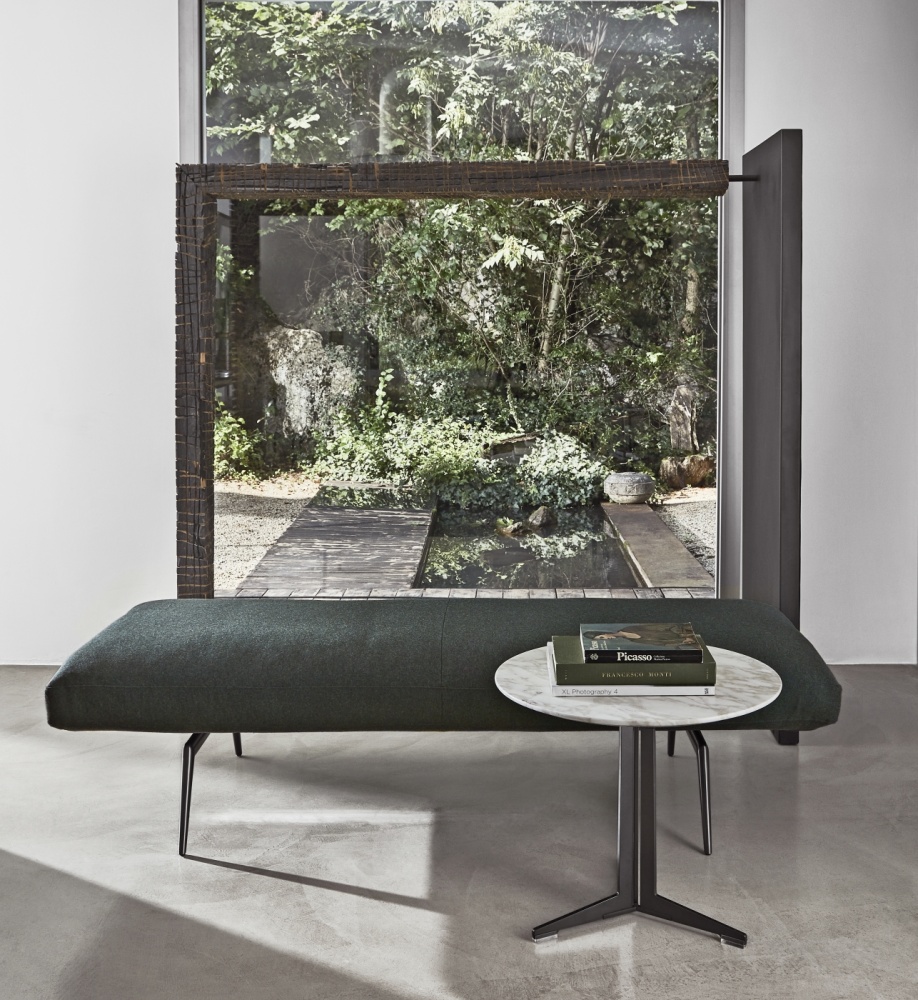 Flexform Fly coffee table