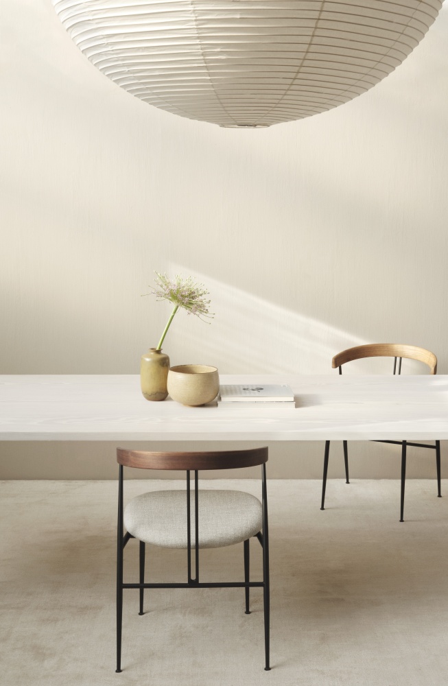 Gubi Violin dining chair