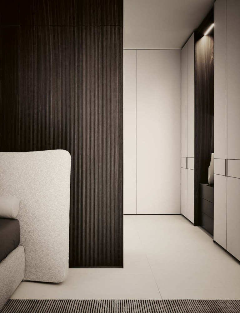 Poliform Senzafine wardrobe