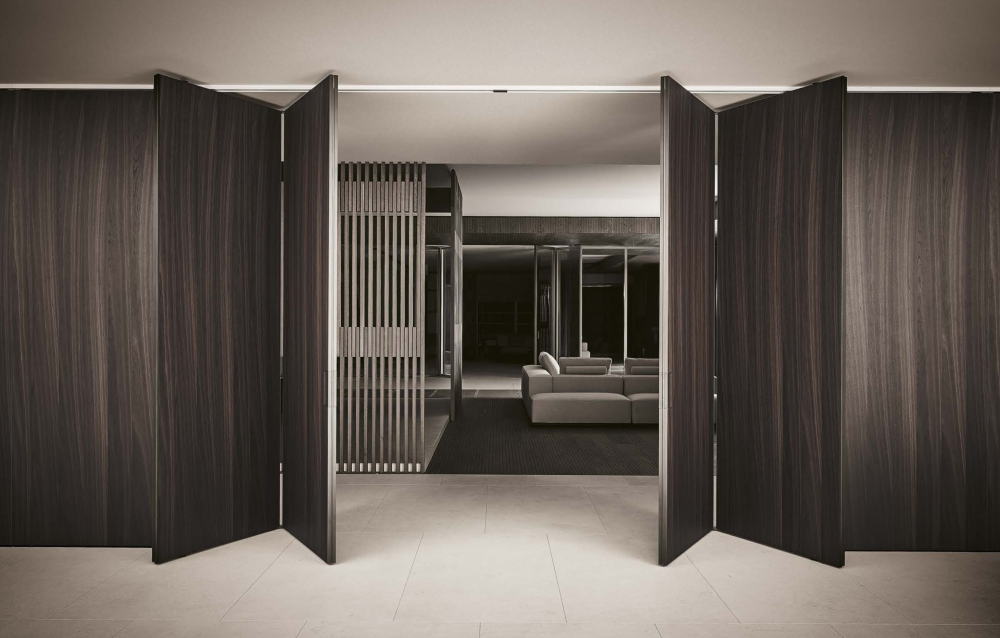 Poliform architectural Surface and Pivot system