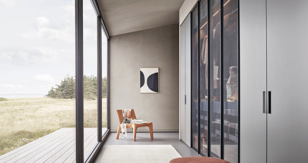 Poliform Senzafine wardrobe