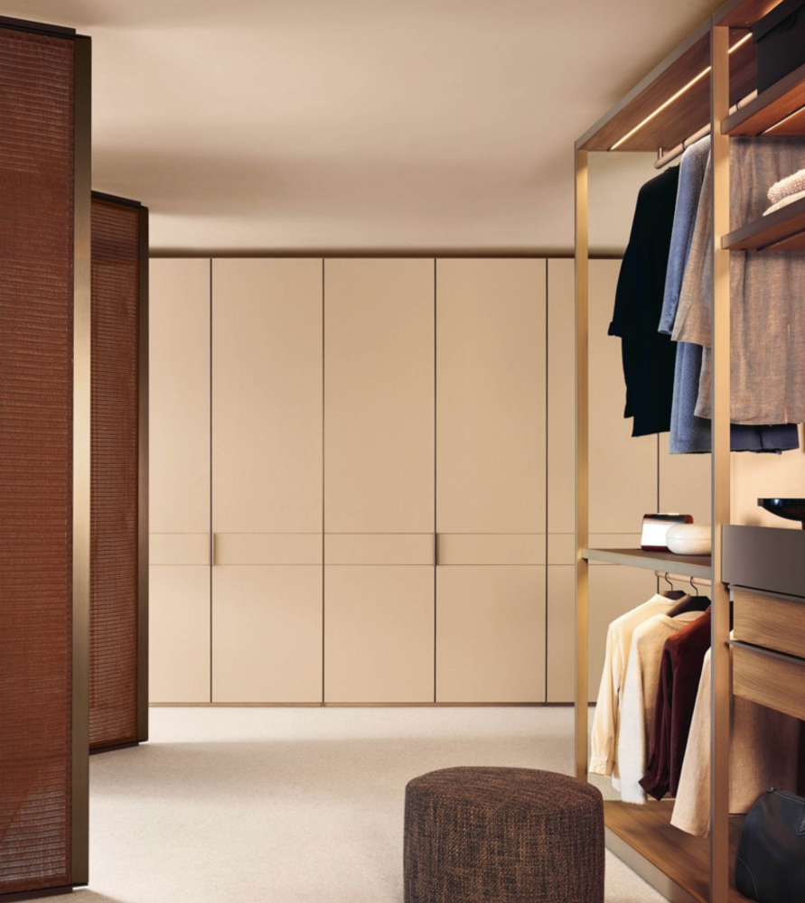 Poliform Senzafine wardrobe and walk-in closet