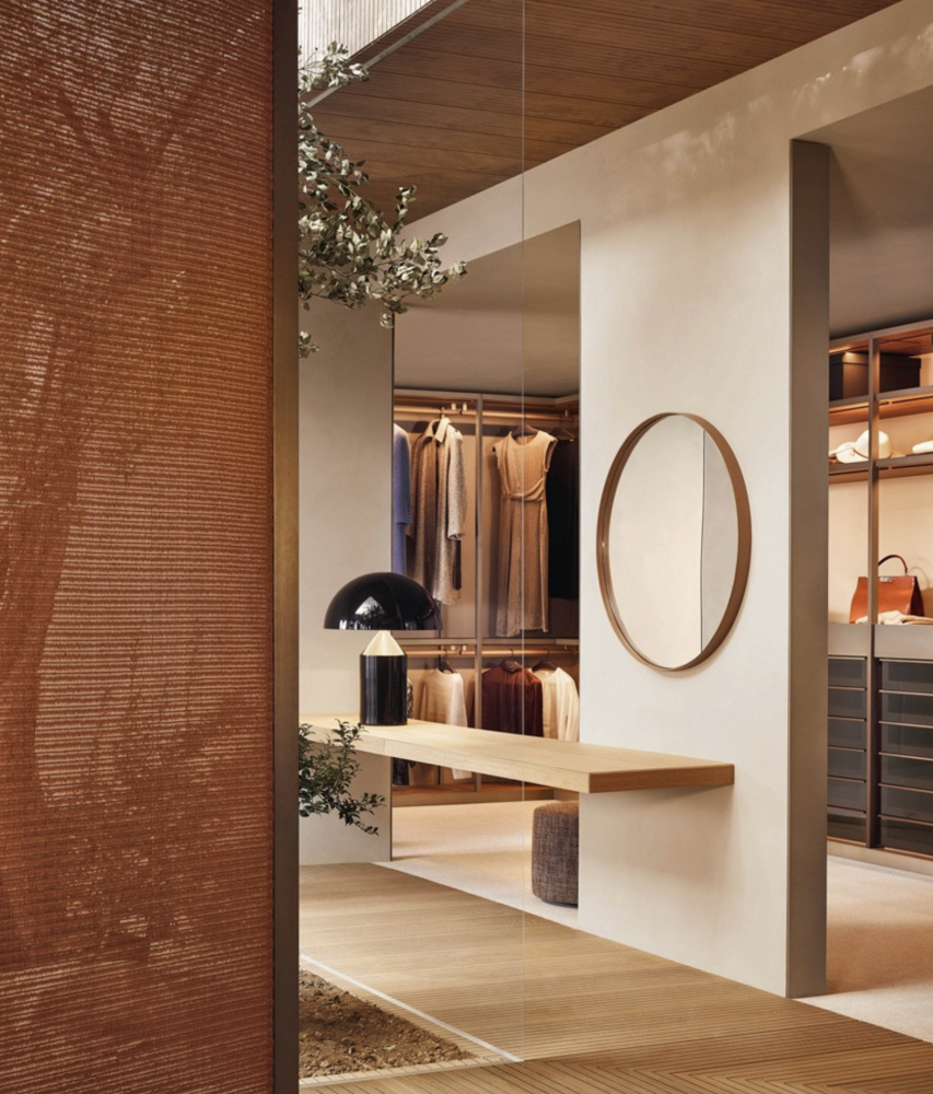 Poliform Senzafine walk-in closet met Thick shelve and Cirkle mirror