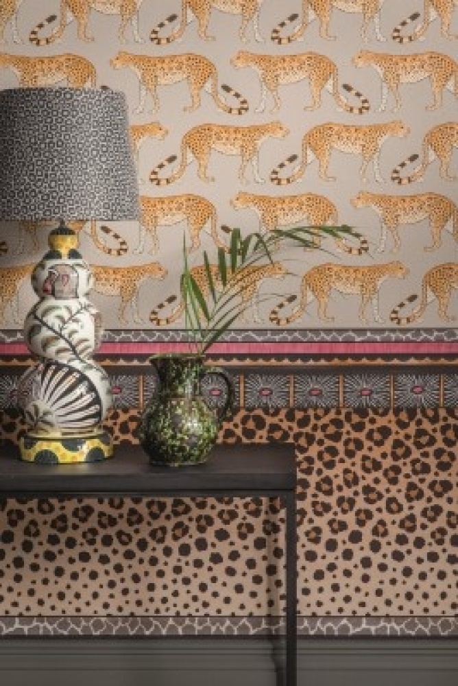 Cole & Son Leopard Walk with Zulu Border