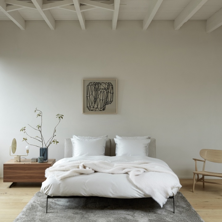 Frankly Amsterdam At Ease rug and Rise Up bed linen