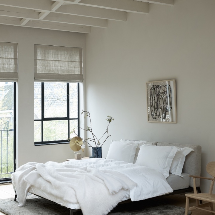 Frankly Amsterdam At Ease rug and Rise Up bed linen