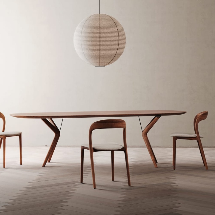 Lakri oval table