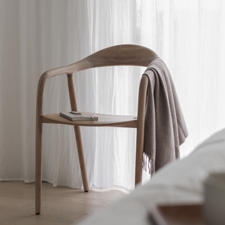Neva masterbedroom