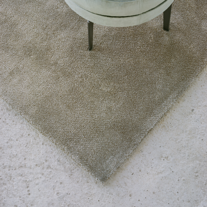 Frankly Amsterdam Move Slow